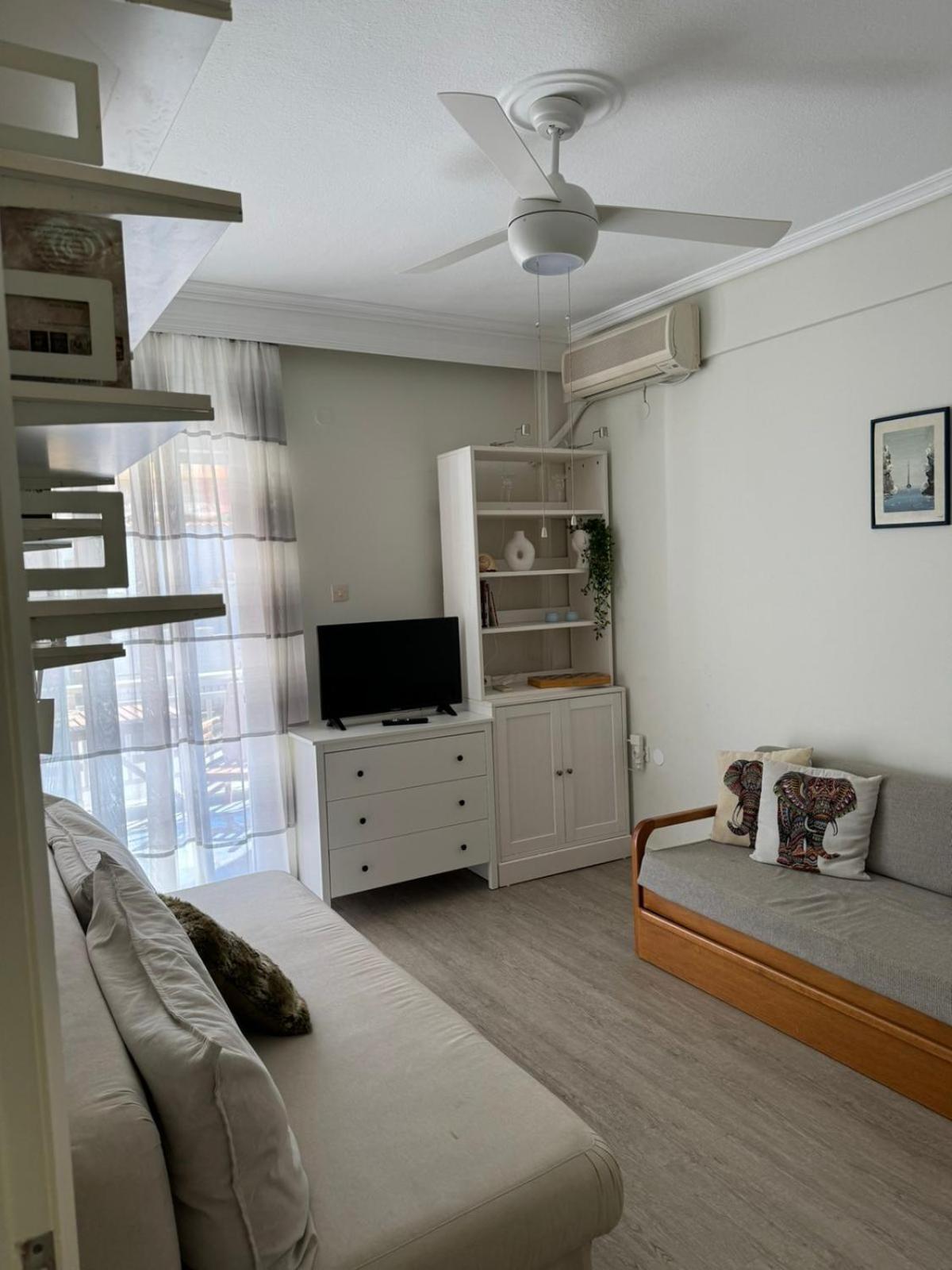 Grandma Mary'S Apartment Nea Playia Bagian luar foto